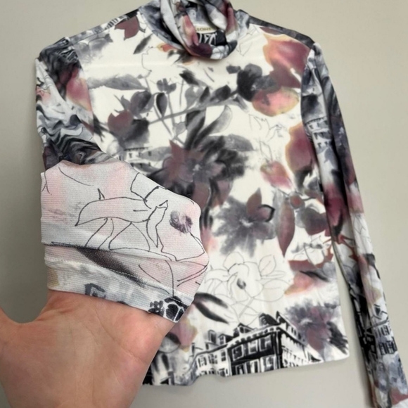 Black & white print mesh long sleeve top - Picture 3 of 3